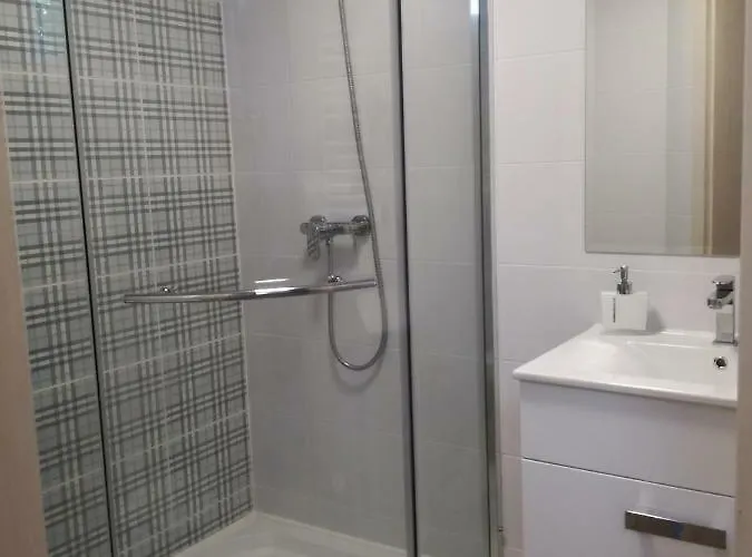 Komandor Ii * 乌斯特卡